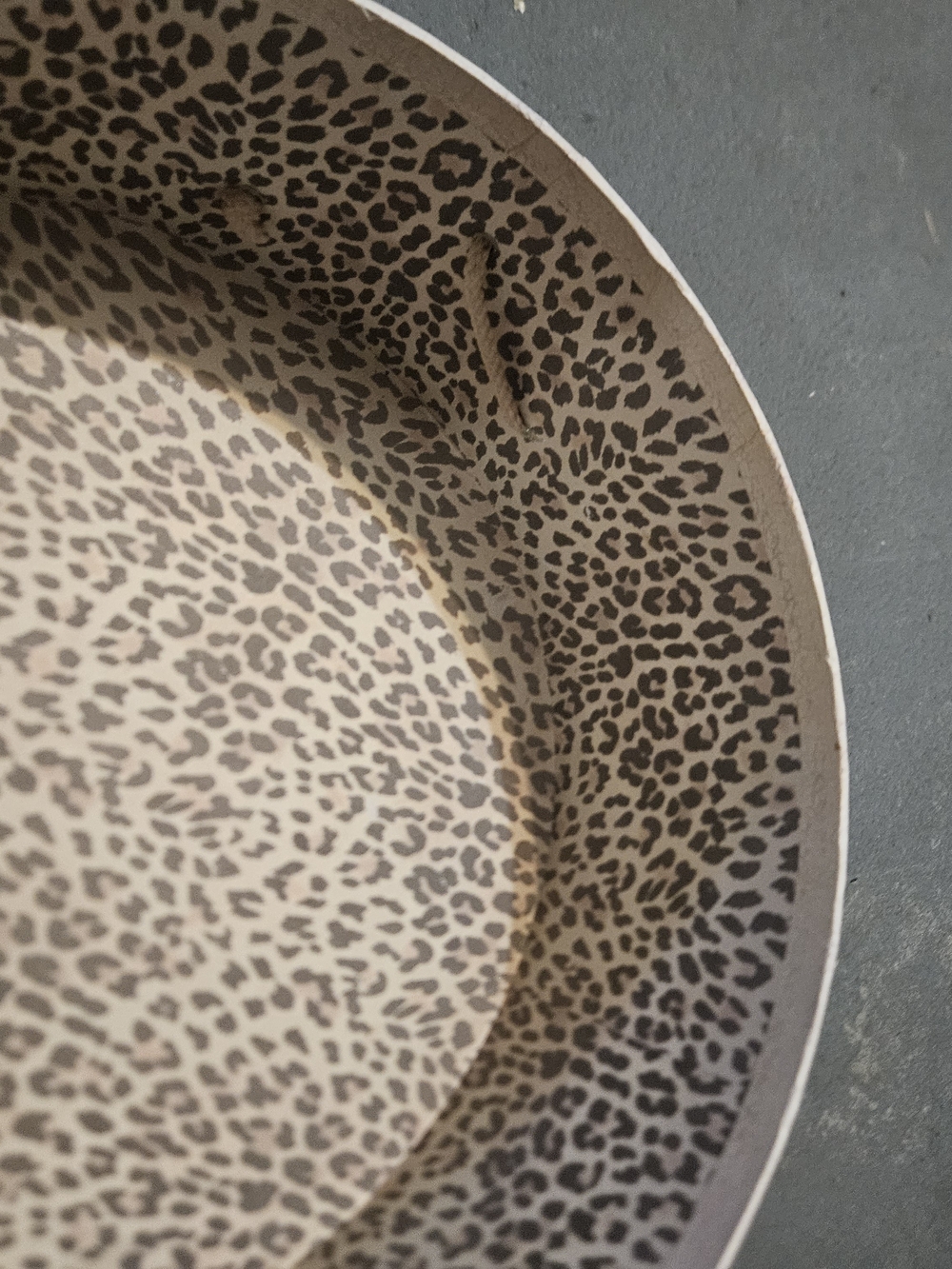 Palm Tree Round Hat Box - Picture 3 of 3